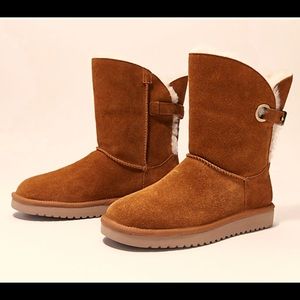Koolaburra Ugg Suede buckle Short Boots- Remley